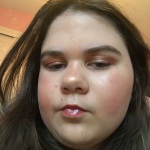 Meet your Posher, Isabella